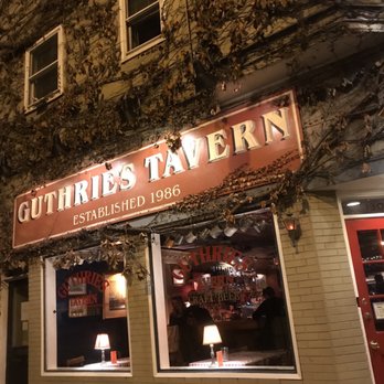 Guthries Tavern - Outside - Bars Near Me - Chicago, Illinois