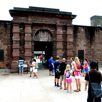 Castle Clinton - Landmarks & Historical Buildings Near Me Castle Clinton - Landmarks & Historical Buildings Near Me