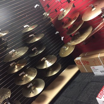 Guitar Center - Musical Instruments & Teachers Near Me - Lexington, Kentucky