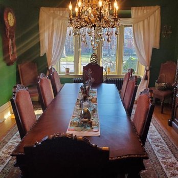 Avonview Manor - Morning Glory - Bed & Breakfast Near Me - Stratford, Ontario