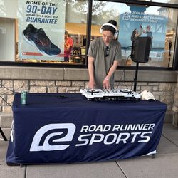 Road Runner Sports - Shoe Release Pop-up - On Running