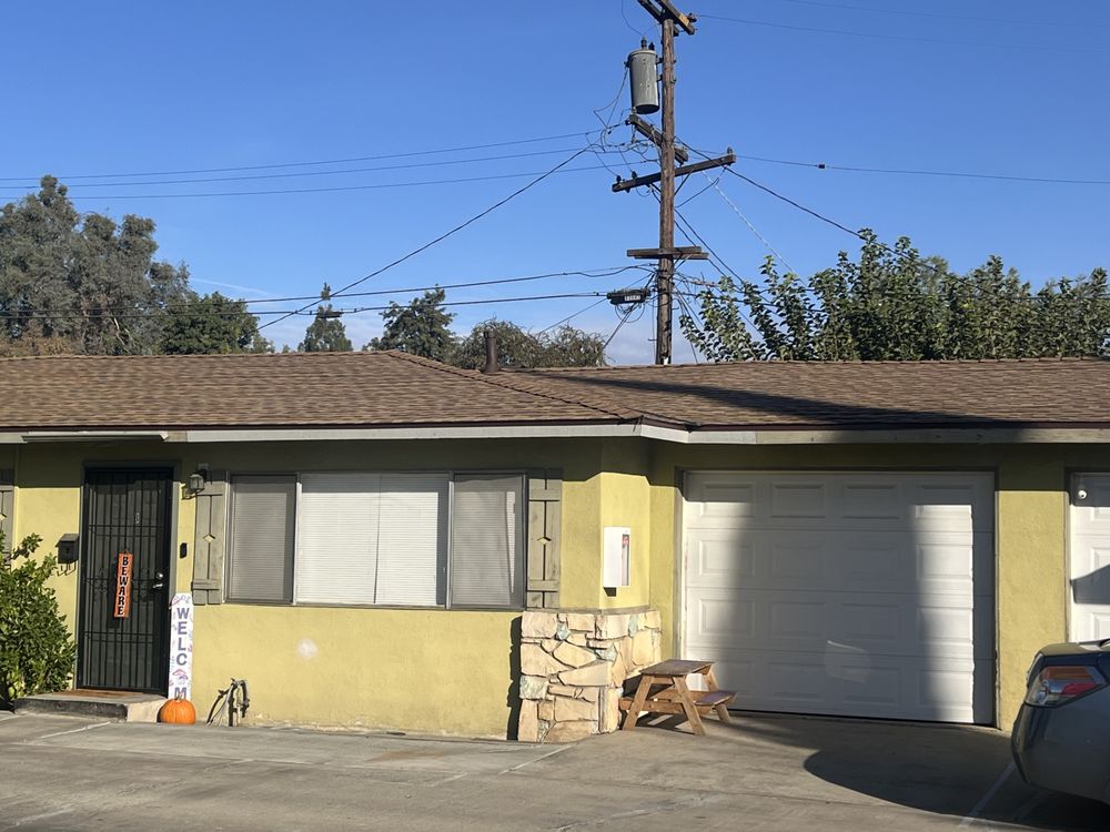 Slide of Diamond Ridge Roofing