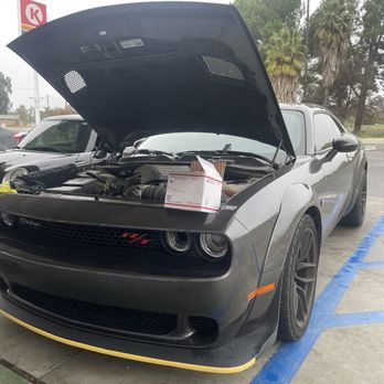 Gearshift Mobile Auto Technician - Spark plugs replacment - Auto Repair Near Me Gearshift Mobile Auto Technician - Spark plugs replacment - Auto Repair Near Me