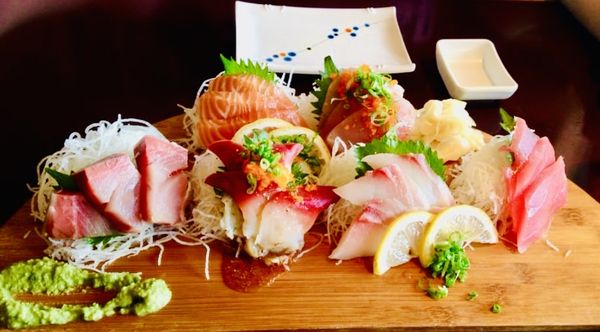 UMI SUSHI by null