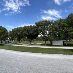 Victorian Acres Rv Park & Campground - Grounds and spots