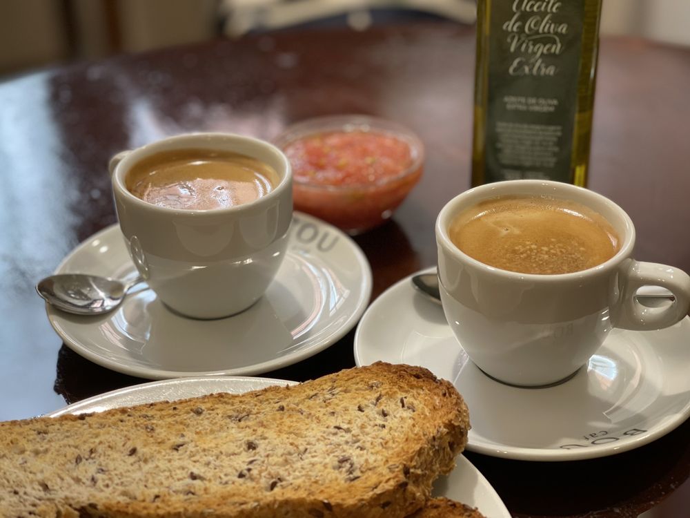 BROWN BEAR BAKERY Updated August 2024 23 Photos Calle de León