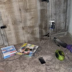O-Bar-O Cabins - Where are chargers are in our game room