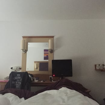 Premier Travel Inn - Decent sized rooms - Hotels Near Me - Glasgow, GLG Premier Travel Inn - Decent sized rooms - Hotels Near Me - Glasgow, GLG
