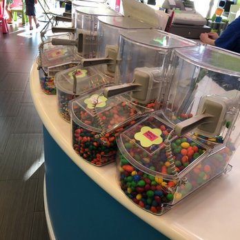 Brainfreeze Frozen Yogurt - More toppings - Ice Cream & Frozen Yogurt Near Me - Canton, Georgia