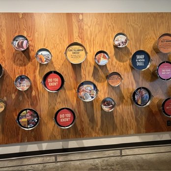 Tillamook Creamery - Cheese Shops Near Me - Tillamook, Oregon