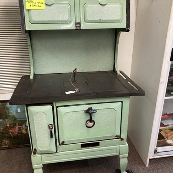 Wisconsin Dells Antique Mall - Antiques Near Me - Baraboo, Wisconsin Wisconsin Dells Antique Mall - Antiques Near Me - Baraboo, Wisconsin