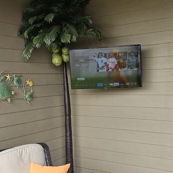 On The Wall Mounting Services - TV Mounting Near Me - Omaha, Nebraska