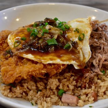 Da Kitchen Maui - Polynesian Paralysis Moco - Hawaiian Near Me - Kihei, Hawaii