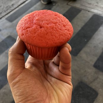 Leonard's Bakery - Guava Muffin - eh. - Bakeries Near Me - Honolulu, Hawaii