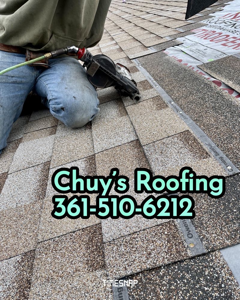Slide of Chuy's Roofing