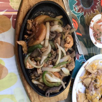 El Chipotle Taqueria - Triple fajitas - Mexican Near Me - Soquel, California El Chipotle Taqueria - Triple fajitas - Mexican Near Me - Soquel, California