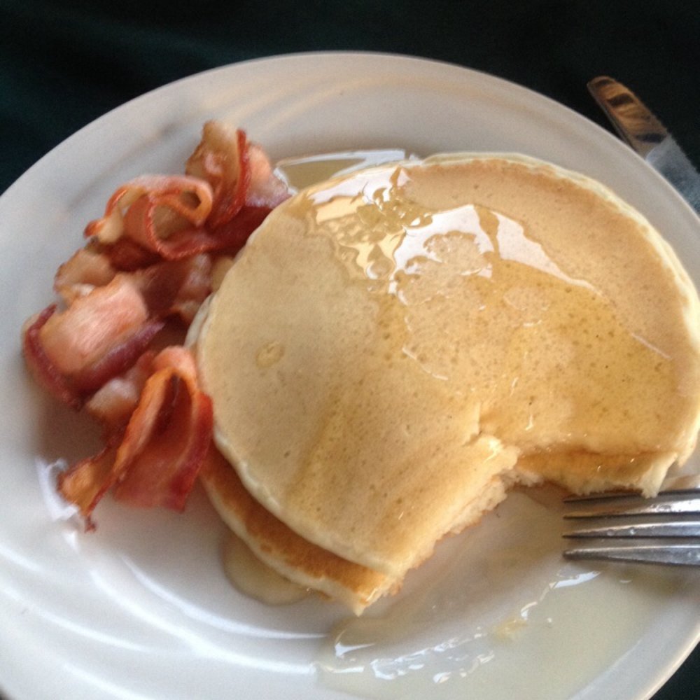 Los Arrefices - Hotcakes and bacon - Mexican Near Me - Champotón, CAM Los Arrefices - Hotcakes and bacon - Mexican Near Me - Champotón, CAM