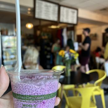 Aa Roots Maui - Overnight oat milk dragonfruit chia - Vegan Near Me - Lahaina, Hawaii Aa Roots Maui - Overnight oat milk dragonfruit chia - Vegan Near Me - Lahaina, Hawaii
