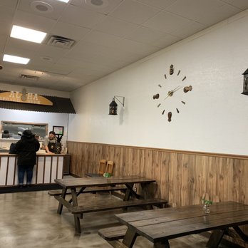 Pineapple Grill  - Hawaiian Near Me - Hurst, Texas