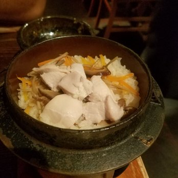 Tsukuneya Robata Grill - Chicken rice with stock and some shiitake and carrots - Izakaya Near Me - Honolulu, Hawaii
