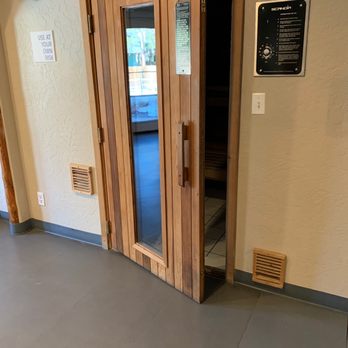 Holiday Inn The Lodge at Big Bear Lake - Sauna - Big Bear, CA