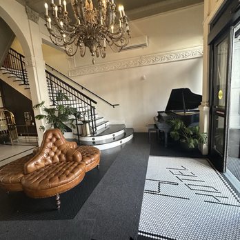 H Cafe - Breakfast & Brunch Near Me - Los Angeles, California H Cafe - Breakfast & Brunch Near Me - Los Angeles, California