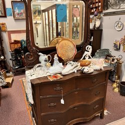 Antique Gallery