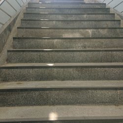 Bahnhof Augsburg-Morellstraße - Einziger Zugang zum Bahnsteig