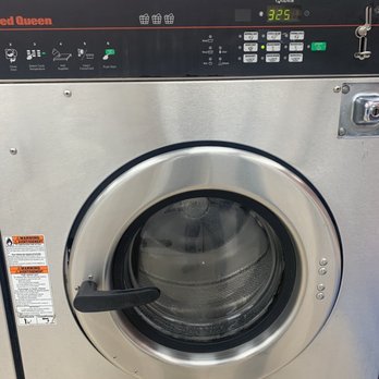 Aquastar Laundry - Great machines for comforters - Laundromat Near Me - San Antonio, Texas Aquastar Laundry - Great machines for comforters - Laundromat Near Me - San Antonio, Texas