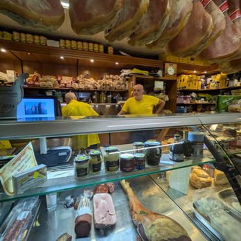 Salumeria da Aldo - Sandwhich shop - Salumerie Near Me - Capri, NA Salumeria da Aldo - Sandwhich shop - Salumerie Near Me - Capri, NA