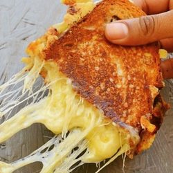 Cheesy Street Grill - Wellesley - Gooey grilled cheese