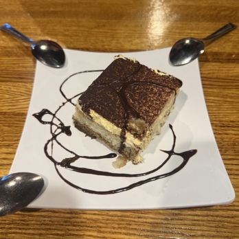 Bella's Olathe - Tiramisu - Italian Near Me - Olathe, Kansas