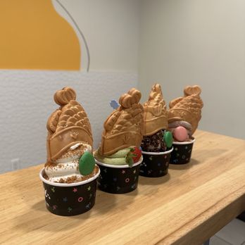 Somisomi - (front to back): Milk, Matcha, Cookies&Cream x 2 - Ice Cream & Frozen Yogurt Near Me - Fullerton, California Somisomi - (front to back): Milk, Matcha, Cookies&Cream x 2 - Ice Cream & Frozen Yogurt Near Me - Fullerton, California