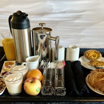 Sterling Inn and Spa - Hotels Near Me - Niagara Falls, Ontario Sterling Inn and Spa - Hotels Near Me - Niagara Falls, Ontario