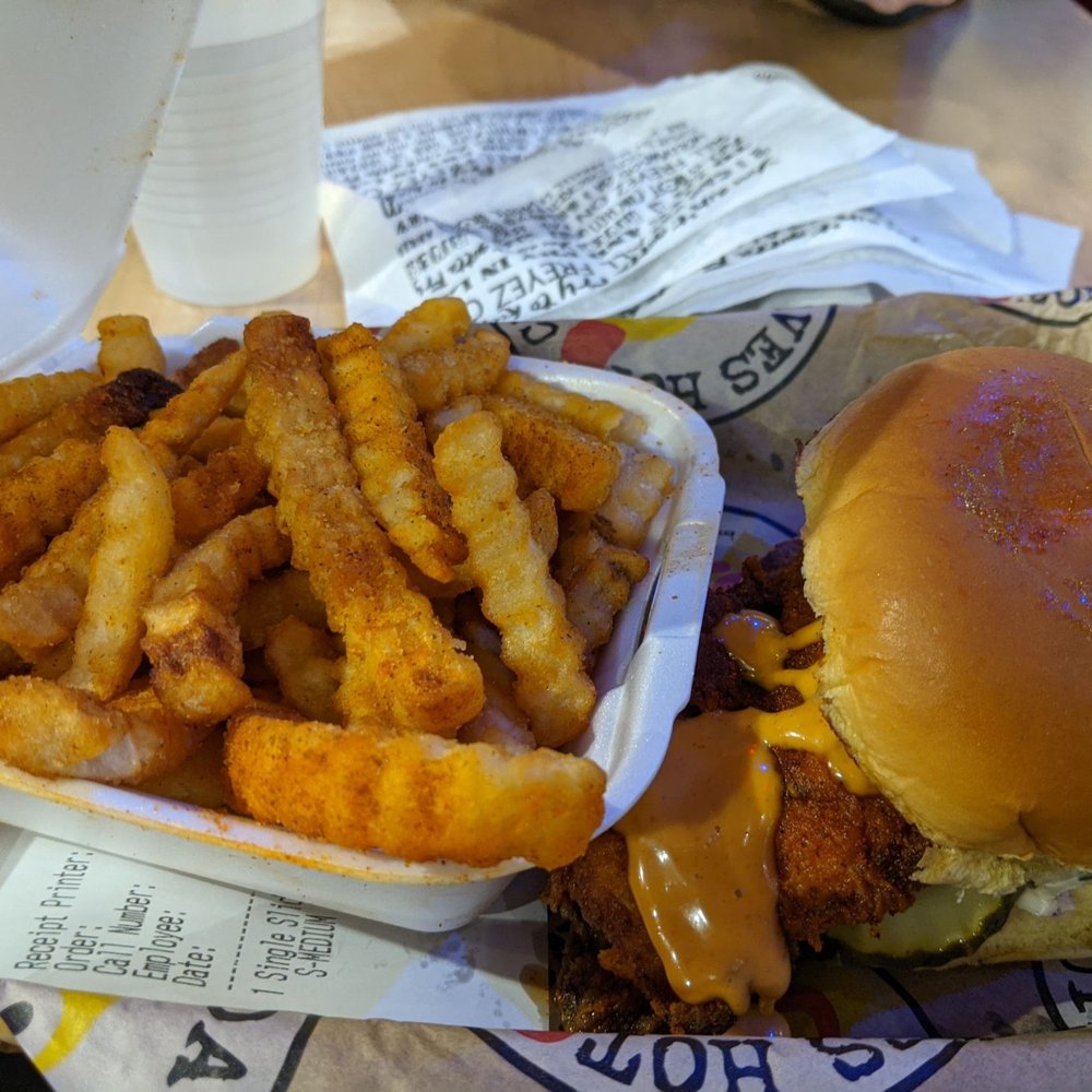 Dave's Hot Chicken - Chicken Shop Near Me - Denver, Colorado