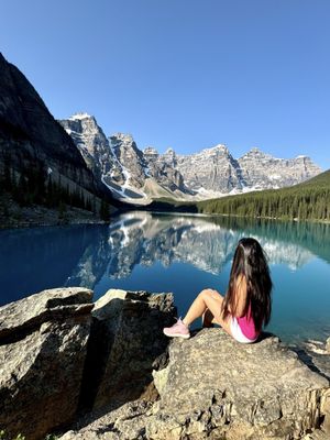 Moraine Lake by null