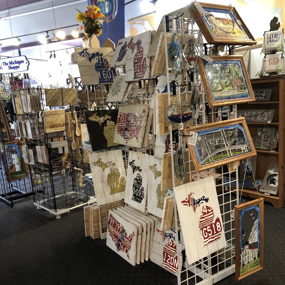 Michigan Shoppe - Display - Gift Shops Near Me - Frankenmuth, Michigan Michigan Shoppe - Display - Gift Shops Near Me - Frankenmuth, Michigan