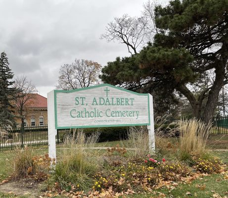 ST ADALBERT CEMETERY & MAUSOLEUMS - Updated January 2026 - 46 Photos ...