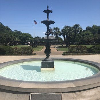 Jackson Square - Commemorative Fountain - Parks Near Me - New Orleans, Louisiana Jackson Square - Commemorative Fountain - Parks Near Me - New Orleans, Louisiana