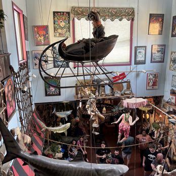 Pickle Bill's Lobster House - Restaurant decor - Seafood Near Me - Grand River, Ohio Pickle Bill's Lobster House - Restaurant decor - Seafood Near Me - Grand River, Ohio