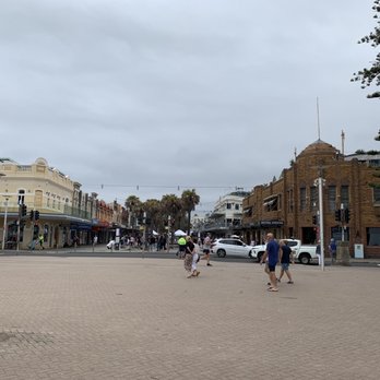 Manly Beach - View from beach and road back to Manly wharf - Beaches Near Me