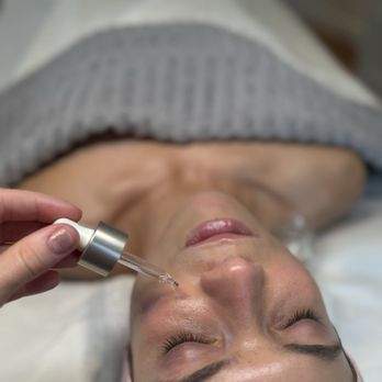 Flow Lymphatic - Facial Massage! - Nutritionists Near Me - Newport Beach, California Flow Lymphatic - Facial Massage! - Nutritionists Near Me - Newport Beach, California