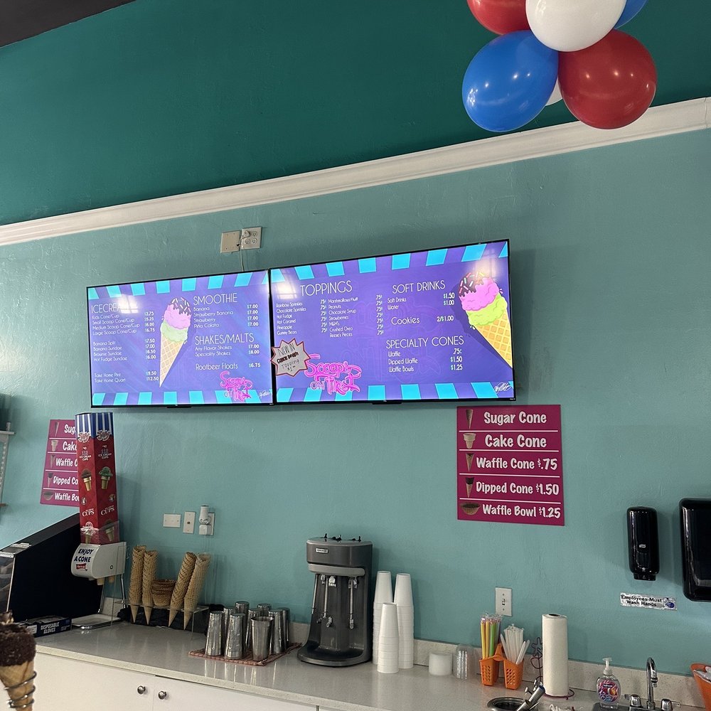 Scoops on First - Ice Cream & Frozen Yogurt Near Me - Fort Myers, Florida