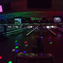 Lakewood Lanes - 50% empty, must be filling up fast