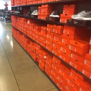 nike outlet tanger oxon hill