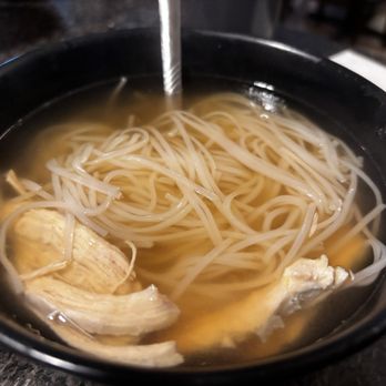 Love Phò N' Mor - #135 Children's Pho with chicken - Vietnamese Near Me - Camarillo, California Love Phò N' Mor - #135 Children's Pho with chicken - Vietnamese Near Me - Camarillo, California