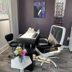 Made Ya Look Beauty Bar