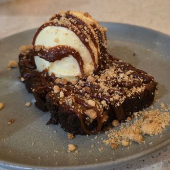 Aurum Maui - APPLE BANANA CAKE - Desserts Near Me - Wailea, Hawaii