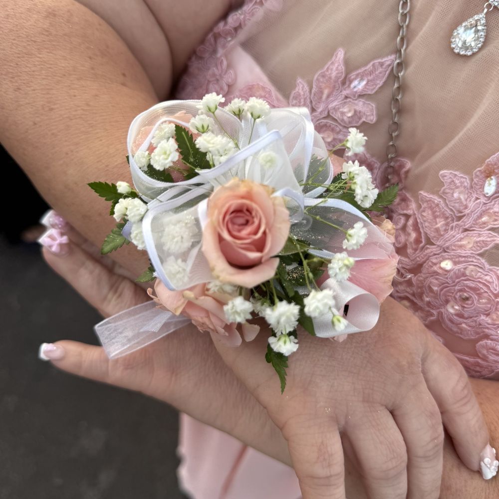 Hilo Floral Designs - Pink corsage from Hilo Floral Designs - Florists Near Me - Hilo, Hawaii Hilo Floral Designs - Pink corsage from Hilo Floral Designs - Florists Near Me - Hilo, Hawaii