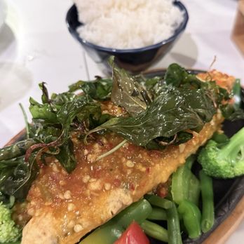 Wawa Thai Food - sea bass on hot plate... - Thai Near Me - Oakland, California Wawa Thai Food - sea bass on hot plate... - Thai Near Me - Oakland, California